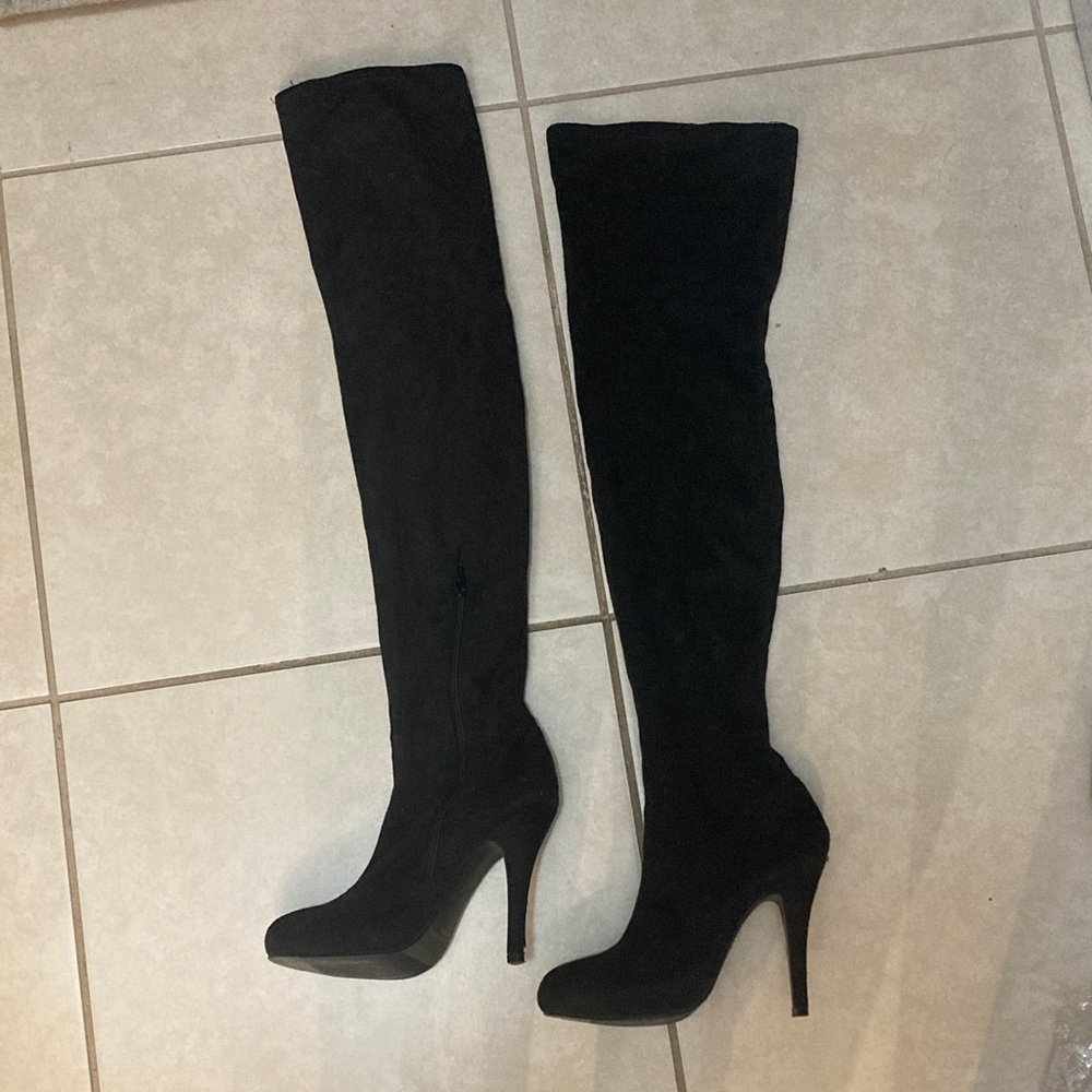 Black Over-the-Knee Boots - Picture 3 of 9